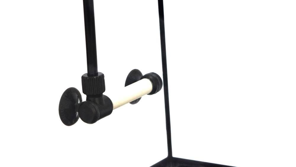 Positionieren Sie den Bazooka-Atomizer-Diffusor im Aquarium